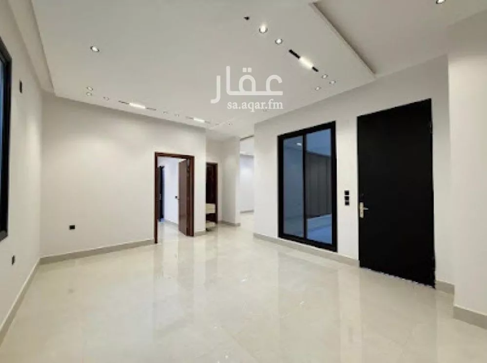 6 bedroom apartment in Al Mahdiyyah 9