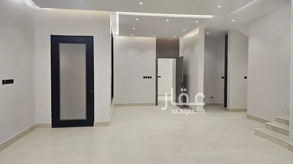 5 bedroom villa in Al Farouq 2
