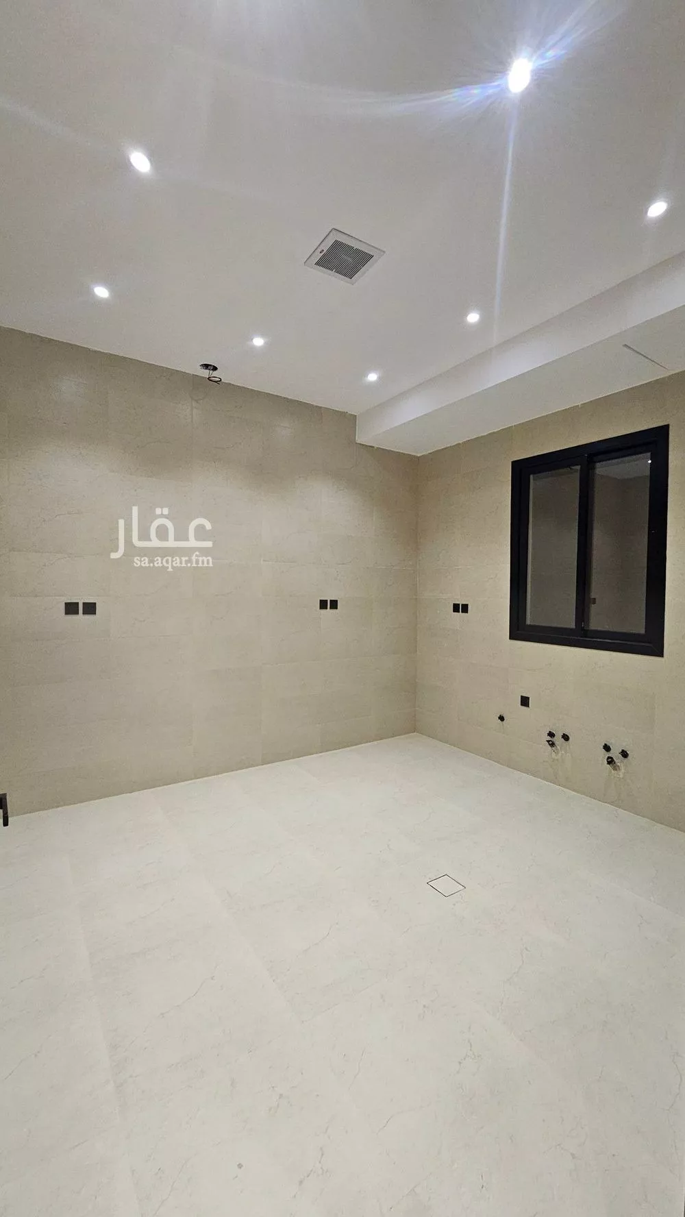 5 bedroom villa in Al Farouq 11