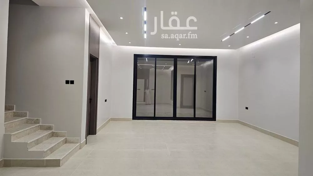 5 bedroom villa in Al Farouq 3