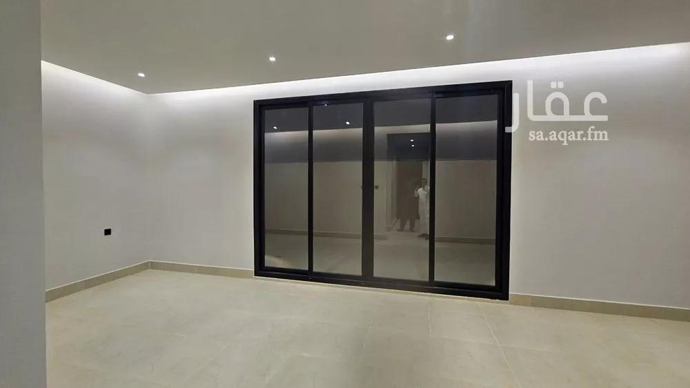 5 bedroom villa in Al Farouq 7