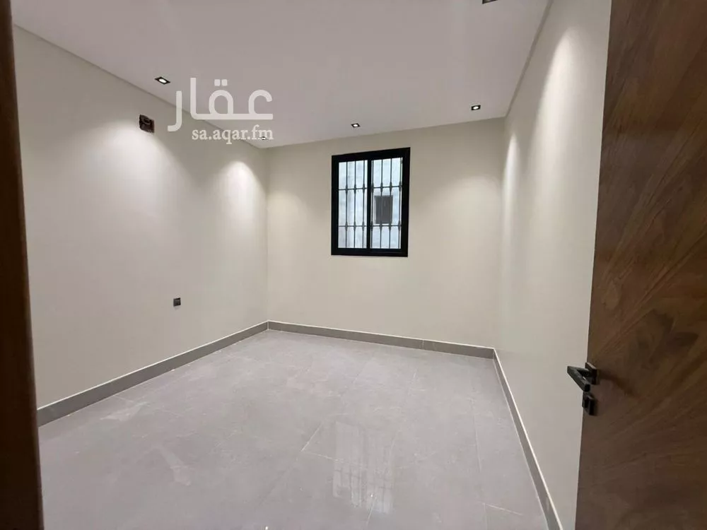فيلا 5 غرف في طويق 11