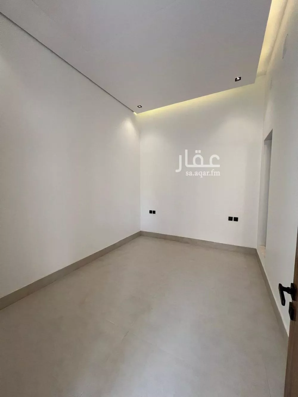 5 bedroom villa in Al Narjis 11
