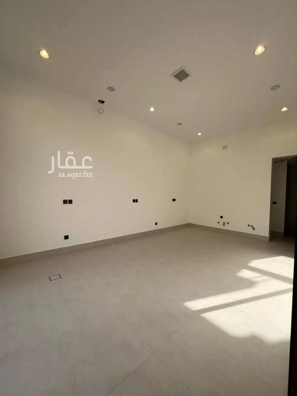 5 bedroom villa in Al Narjis 14