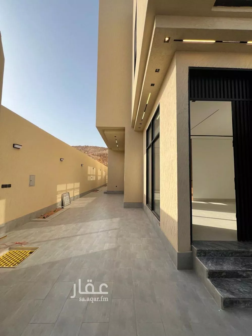 5 bedroom villa in Al Narjis 3