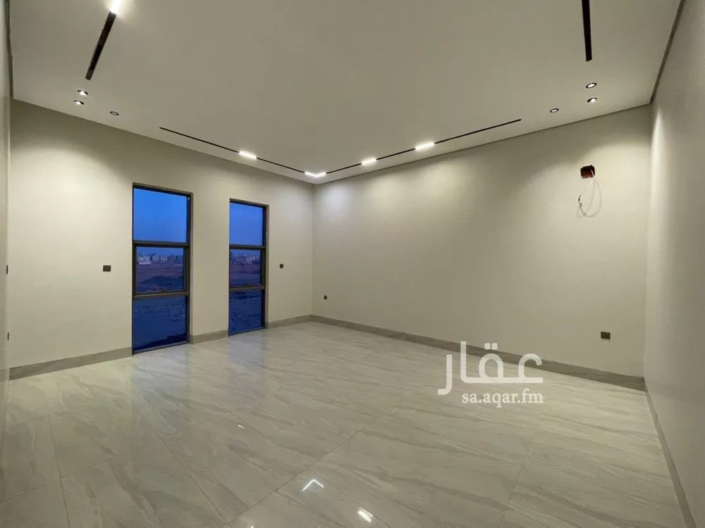5 bedroom villa in Al Mahdiyyah 11