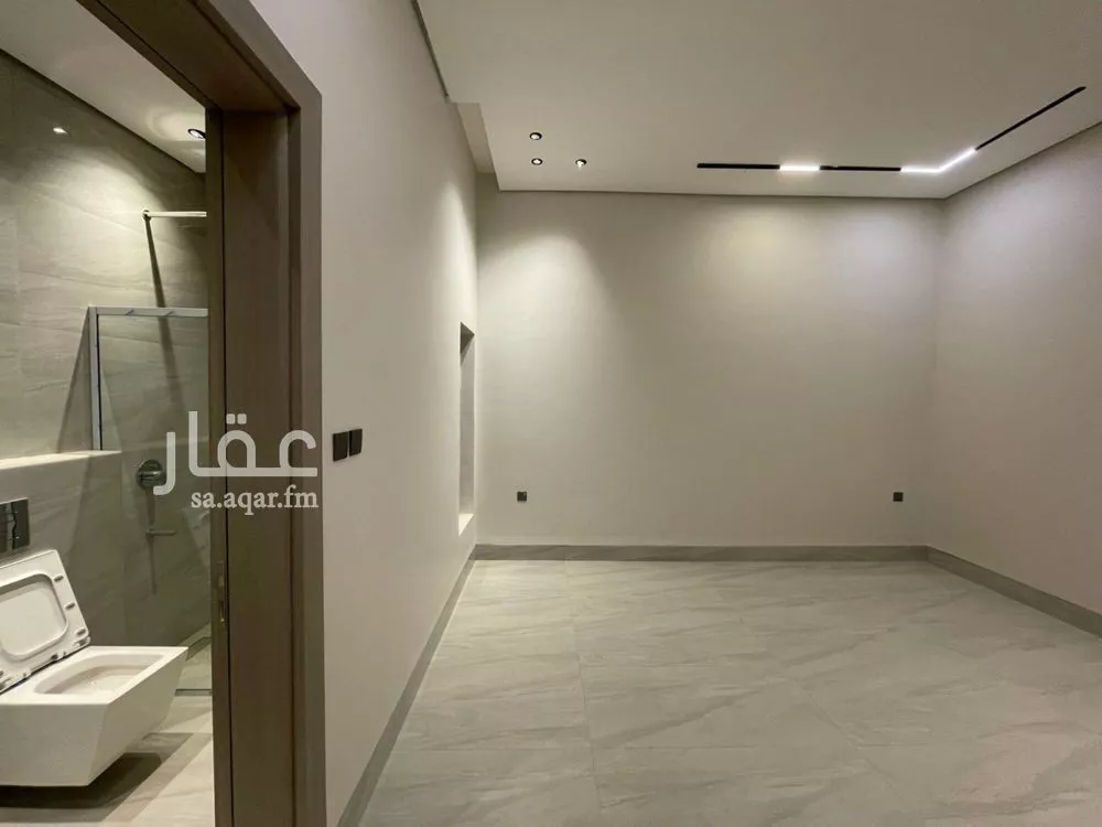 5 bedroom villa in Al Mahdiyyah 24