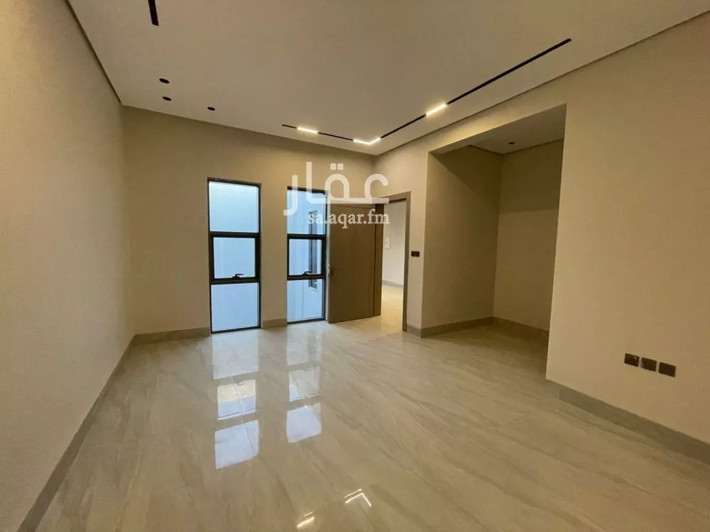 5 bedroom villa in Al Mahdiyyah 27