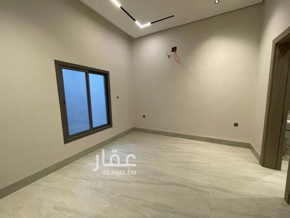 5 bedroom villa in Al Mahdiyyah 6