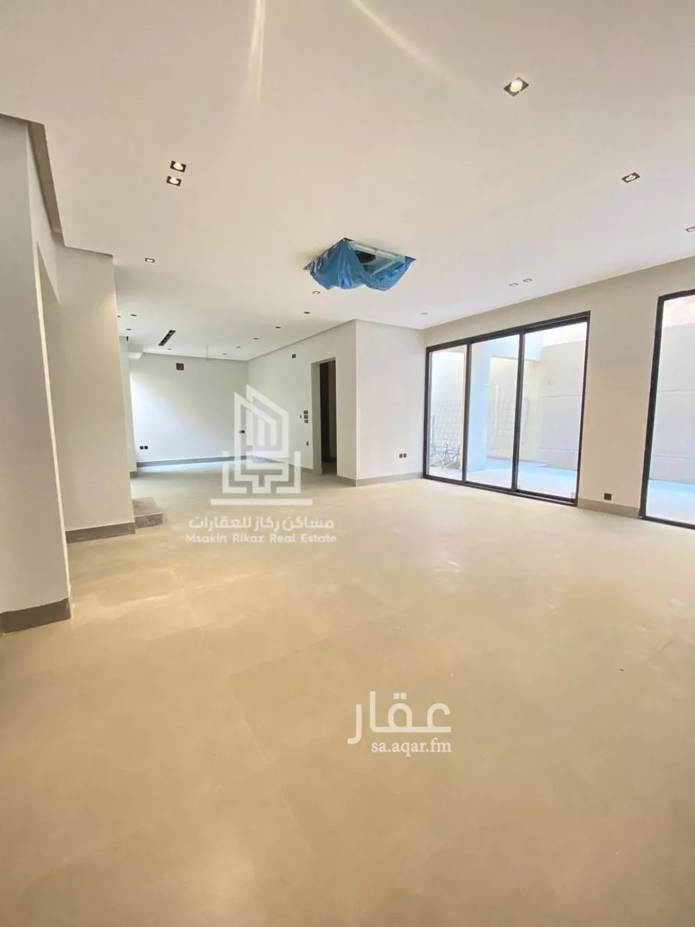 6 bedroom villa in Al Rabwa 21