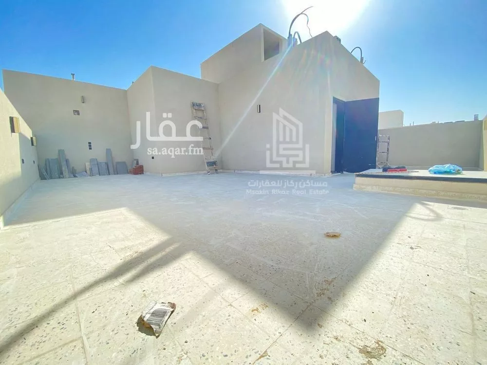 6 bedroom villa in Al Rabwa 31