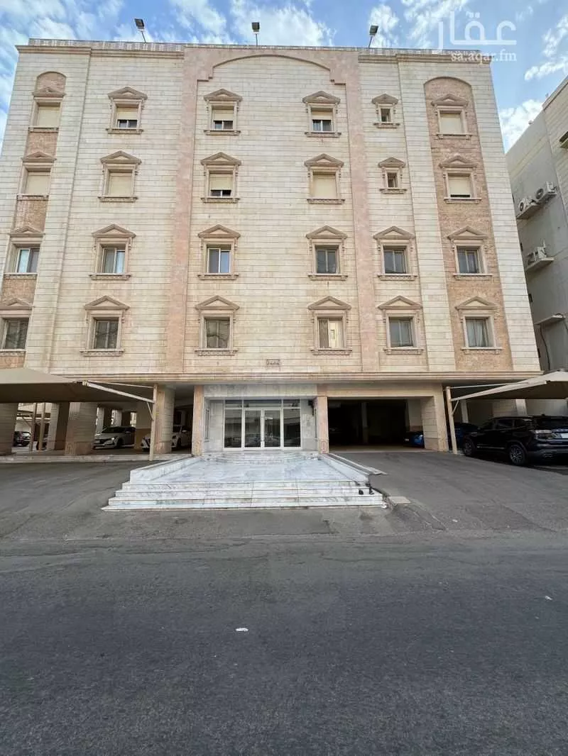 3 bedroom apartment in Al Marwa 7