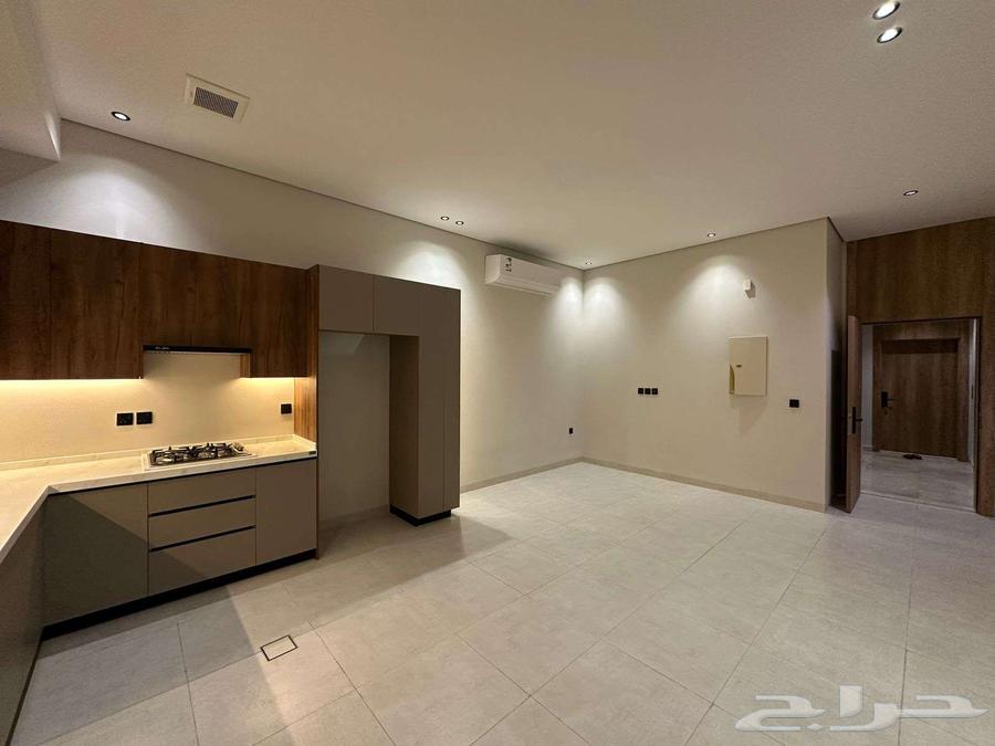 5 bedroom apartment in Al Zahra 9