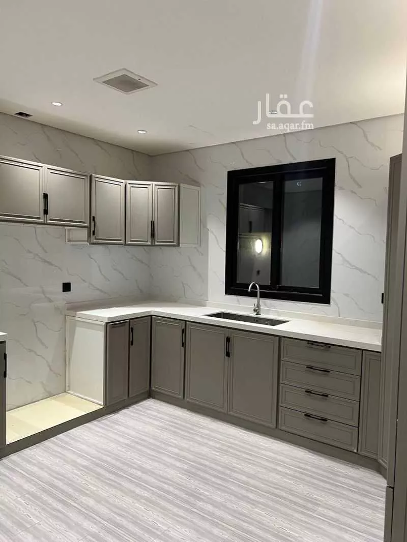 دور 4 غرف في السعادة 13