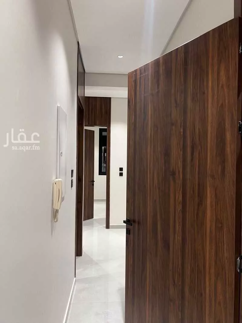 دور 4 غرف في السعادة 5