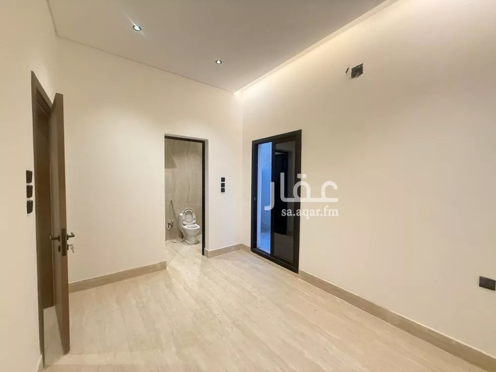 5 bedroom villa in Al Mahdiyyah 11
