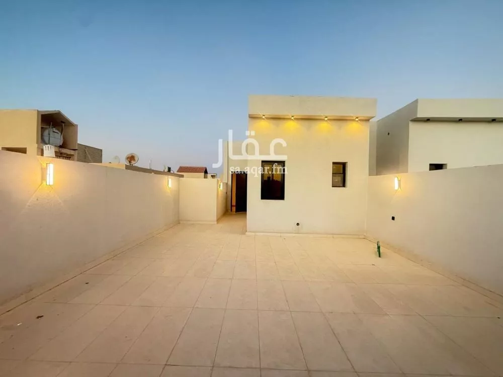 5 bedroom villa in Al Mahdiyyah 18