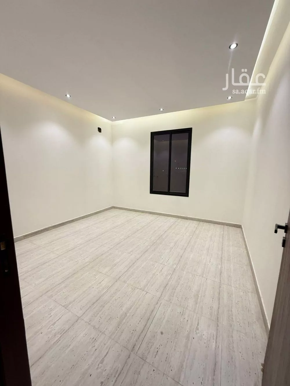 فيلا 5 غرف في طويق 7