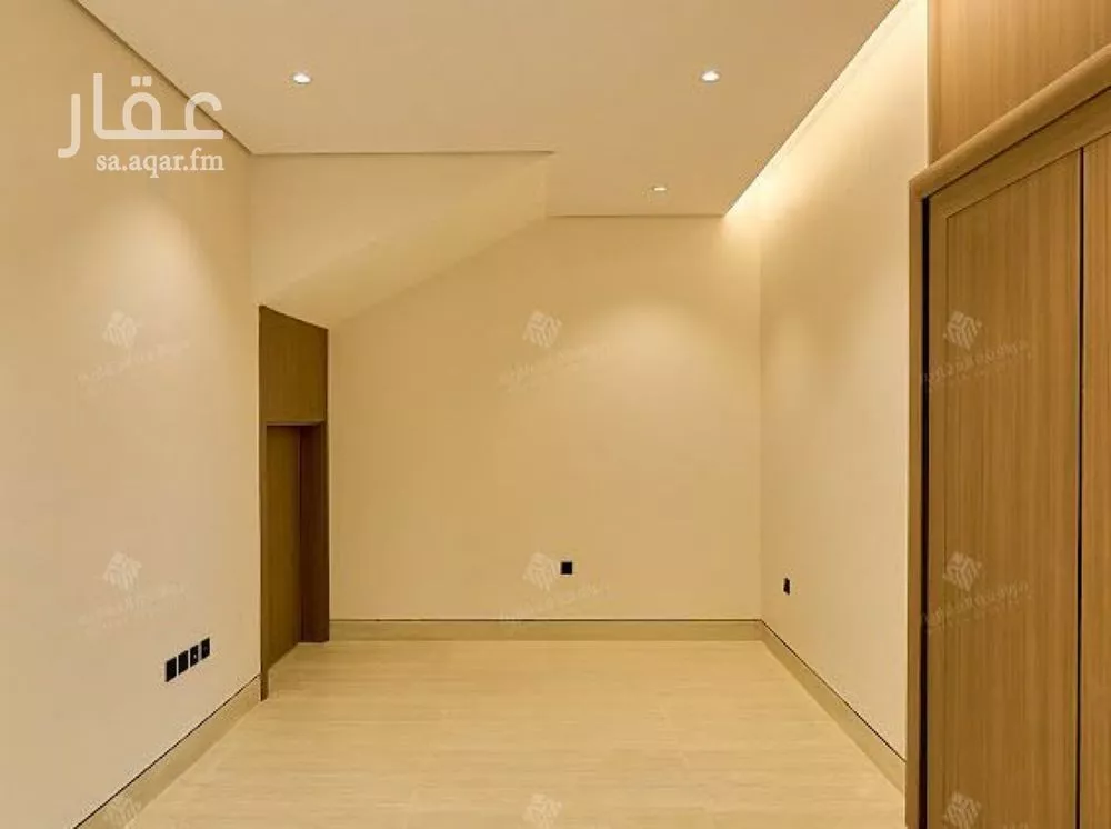6 bedroom villa in Al Mahdiyyah 8