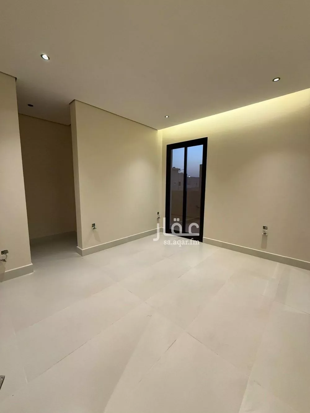 4 bedroom villa in Al Aridh 10