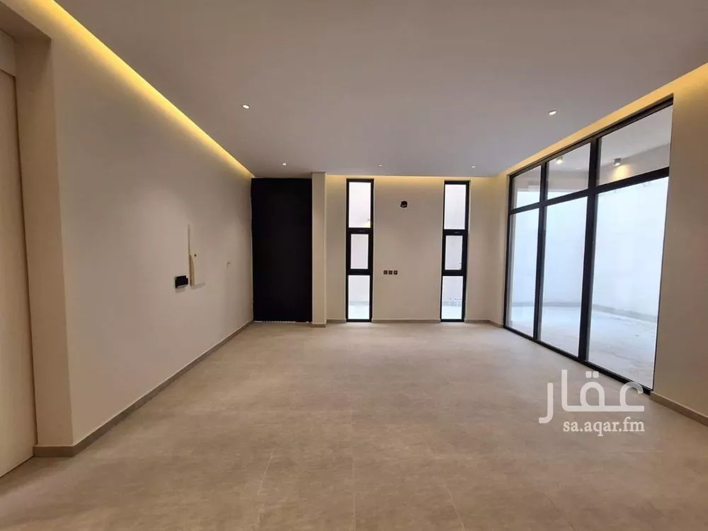فيلا 4 غرف في الرمال 15