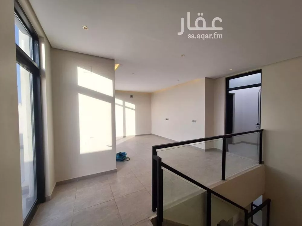 فيلا 4 غرف في الرمال 21