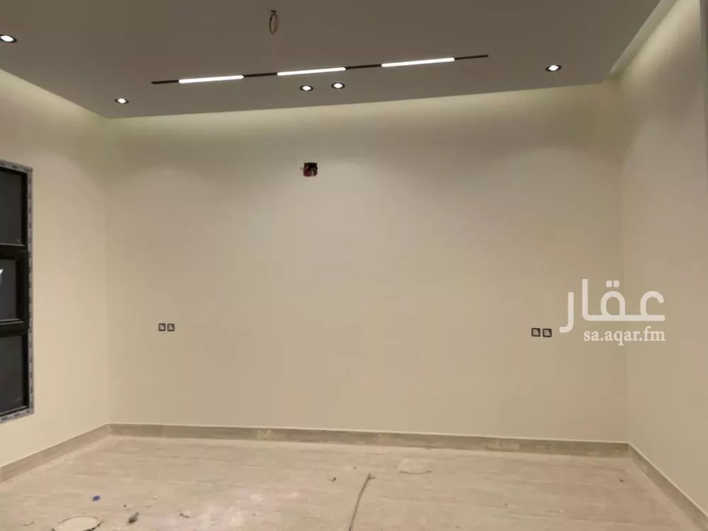 فيلا 5 غرف في ظهرة لبن 10
