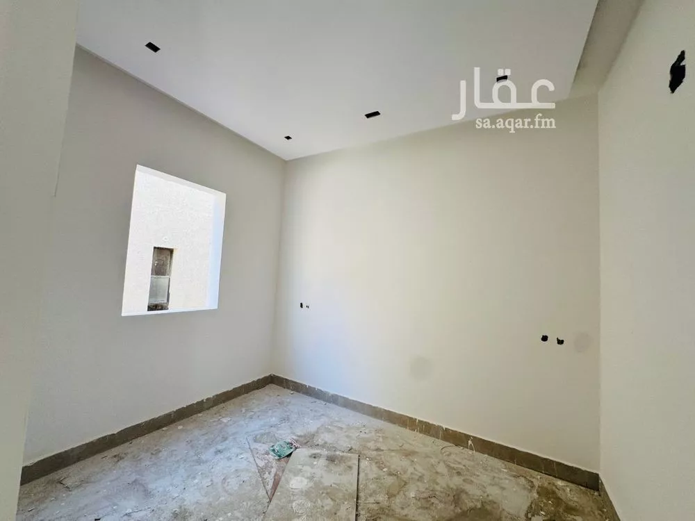 فيلا 4 غرف في العارض 16