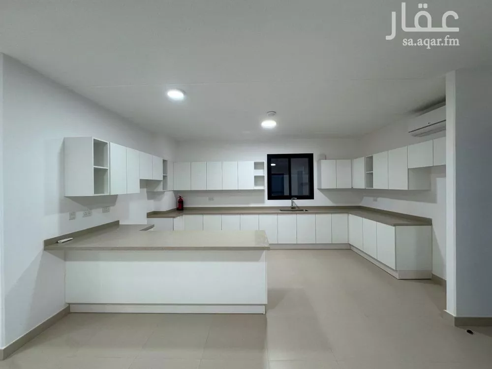 4 bedroom villa in Al Munsiyah 7