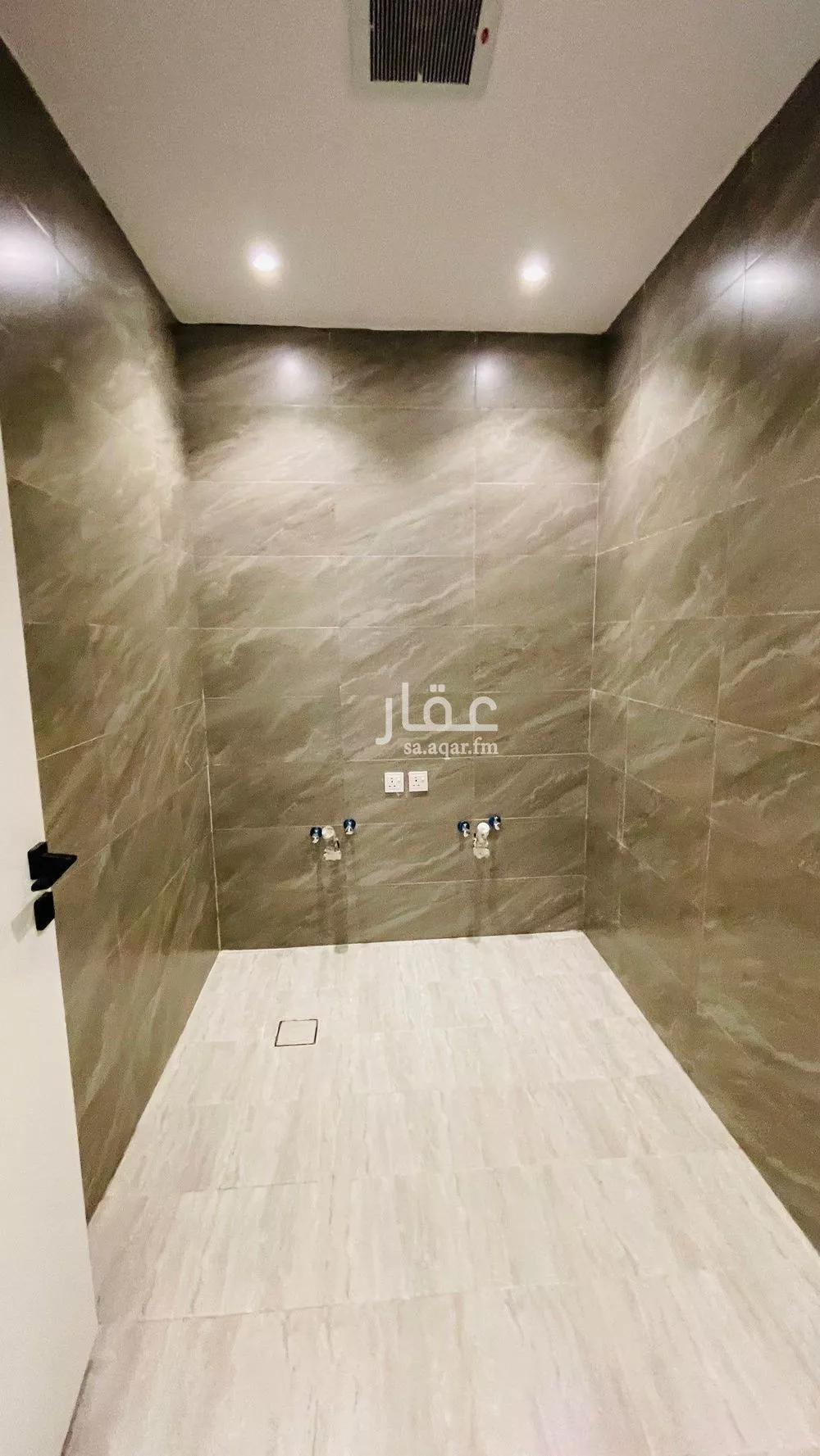 فيلا 5 غرف في الزهرة 25