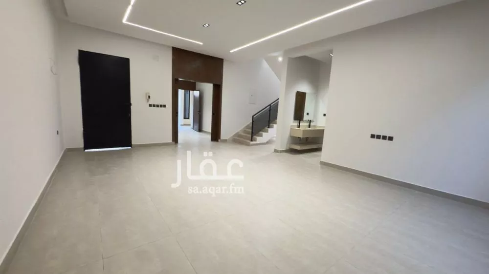 فيلا 5 غرف في طويق 10