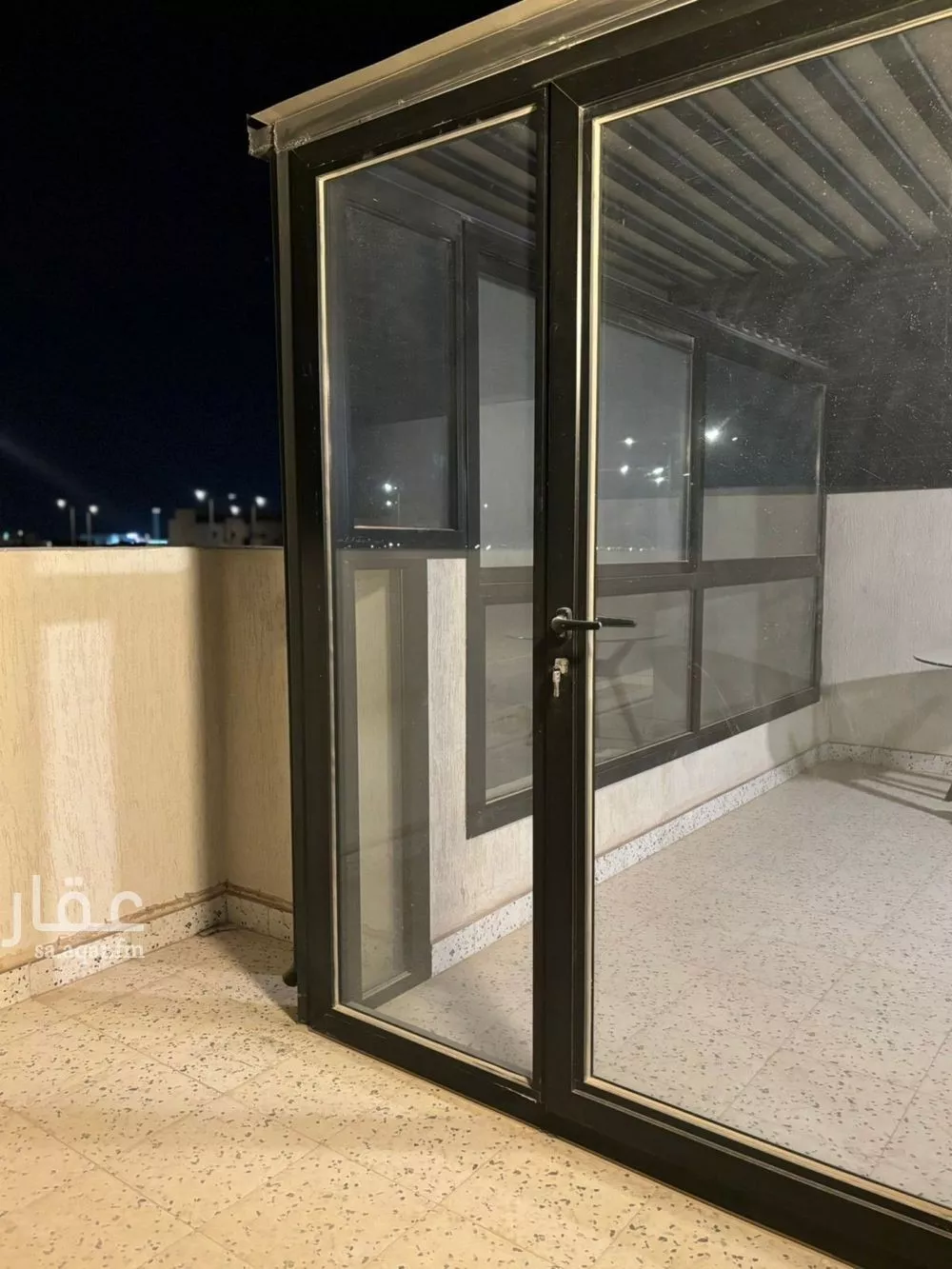 فيلا 5 غرف في النرجس 4