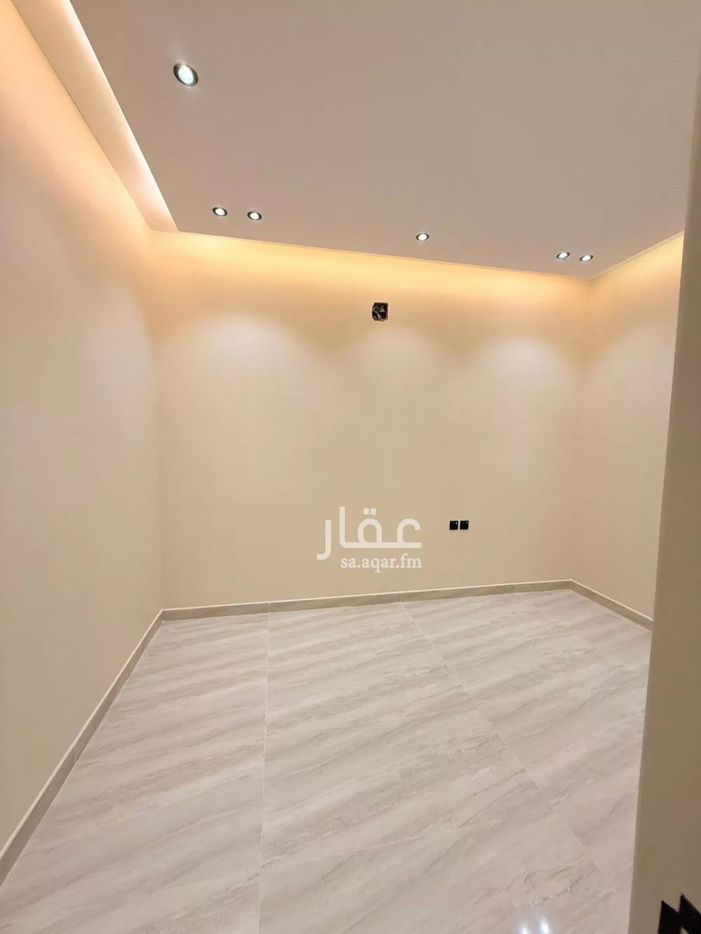 7 bedroom villa in Al Uraija Al Gharbiyah 16
