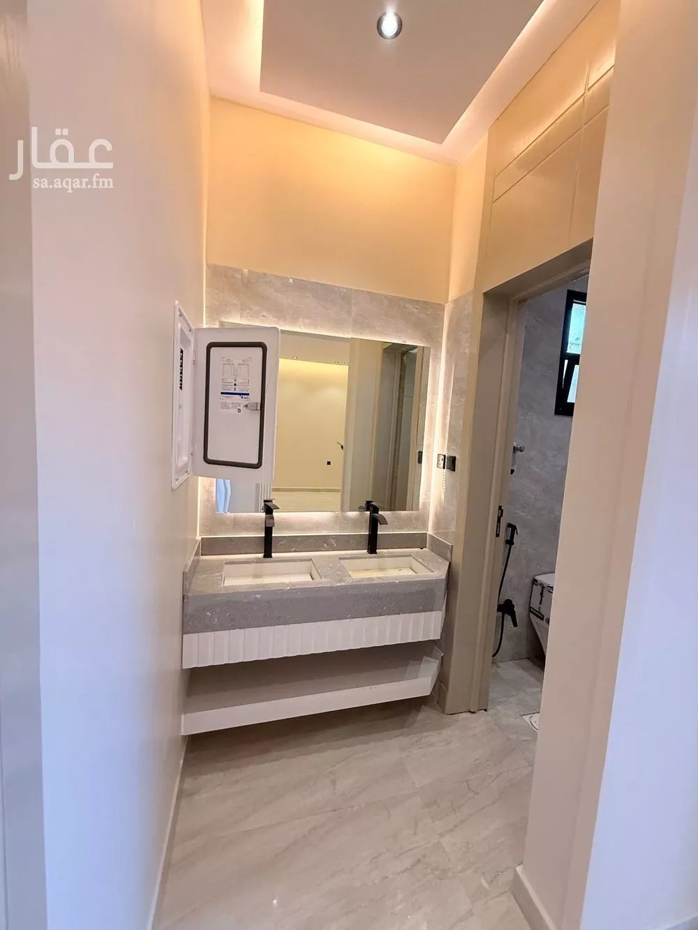 7 bedroom villa in Al Uraija Al Gharbiyah 7