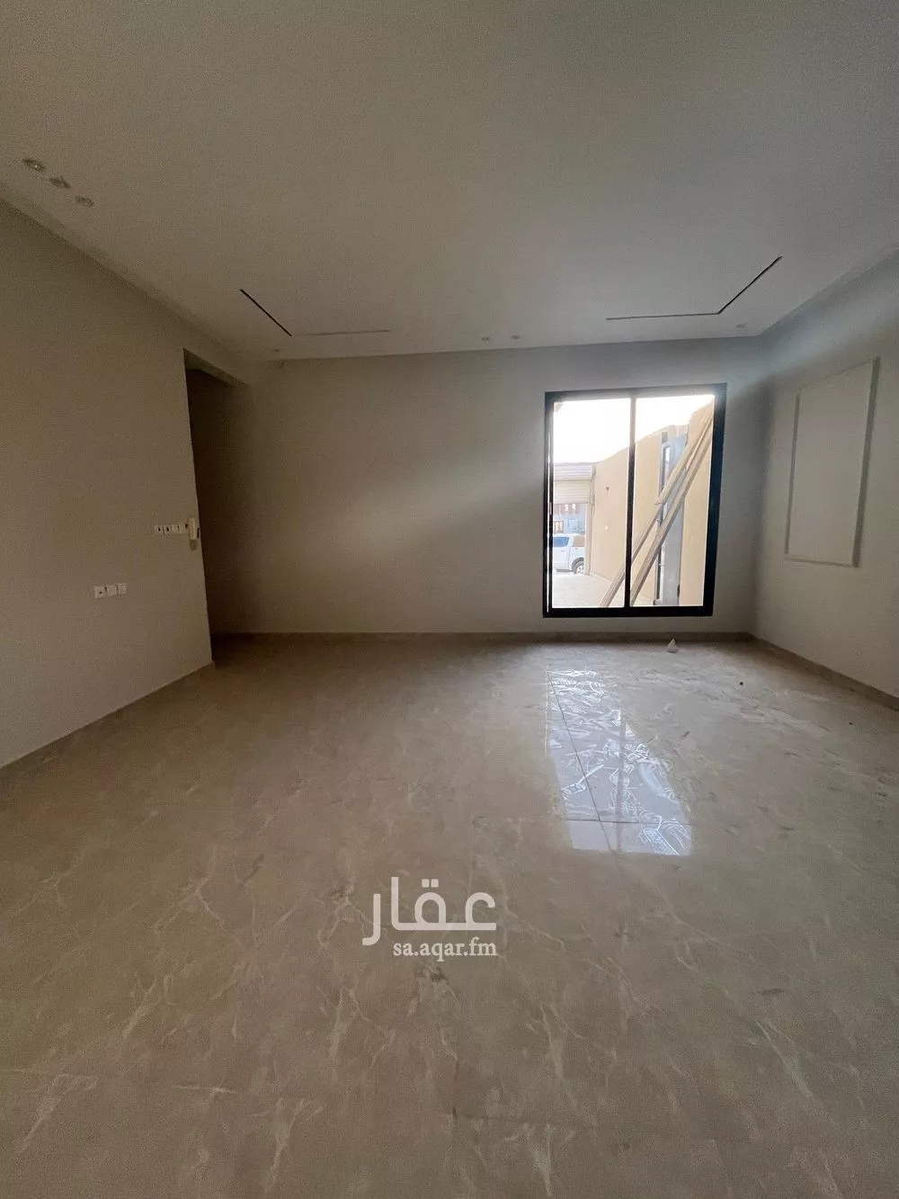 فيلا 5 غرف في الجنادرية 8