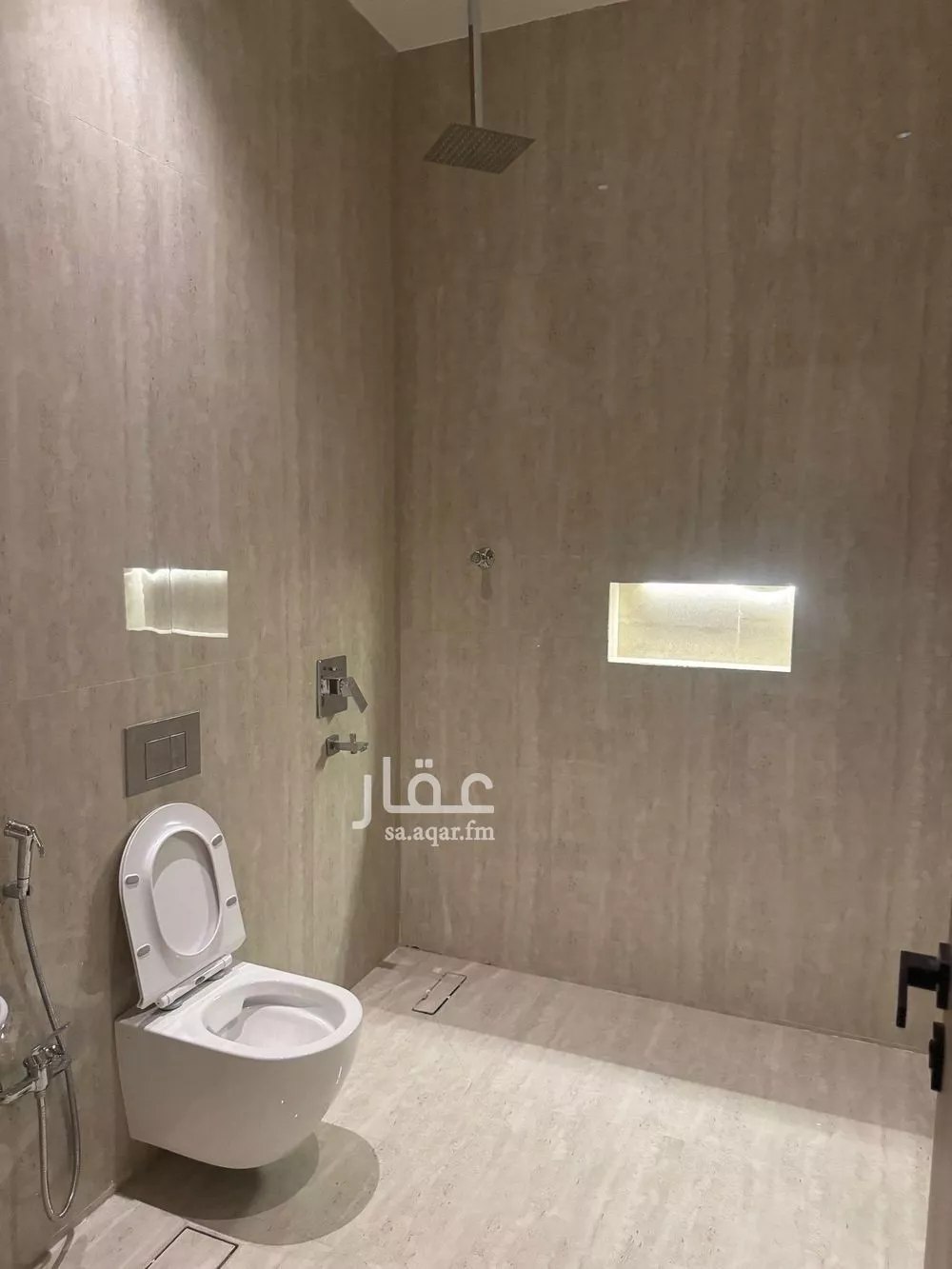 5 bedroom villa in Al Mahdiyyah 12