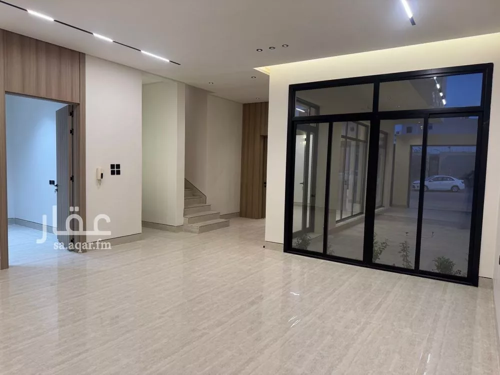 5 bedroom villa in Al Mahdiyyah 6