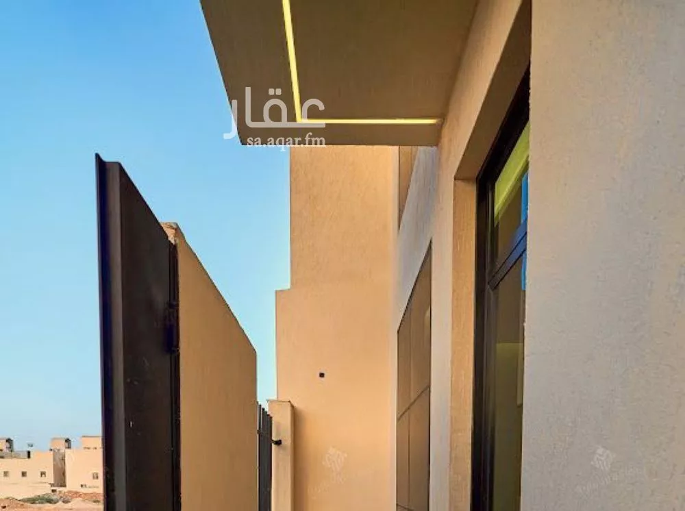 5 bedroom villa in Al Mahdiyyah 3