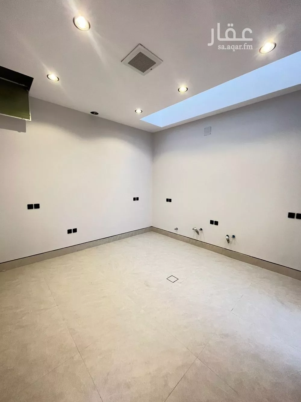 5 bedroom villa in Al Mahdiyyah 16