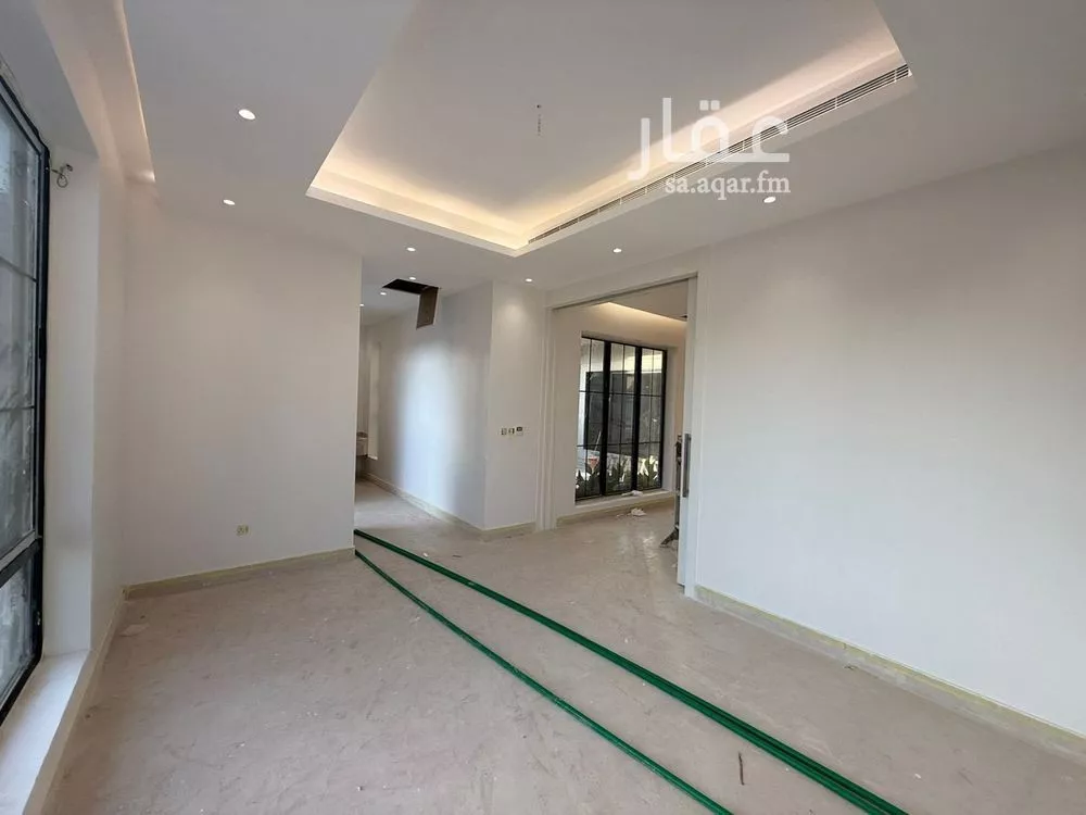 5 bedroom villa in Al Mahdiyyah 5