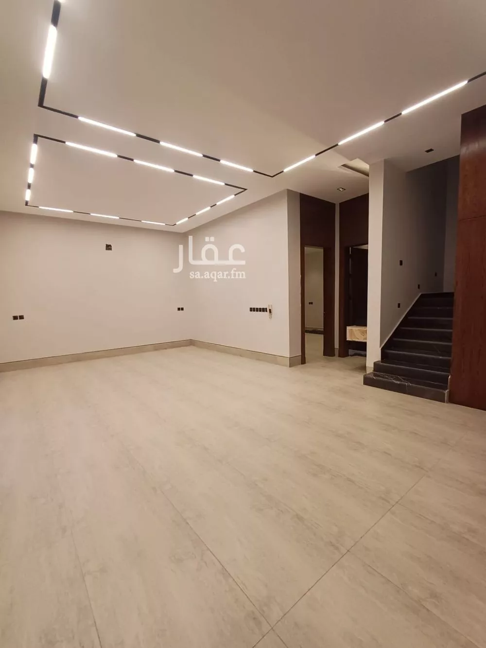 فيلا 6 غرف في الشرق 16
