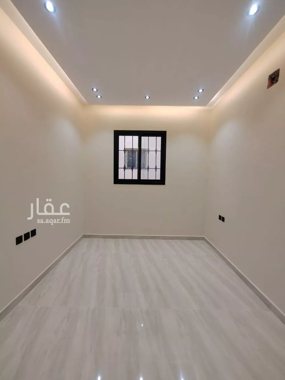 فيلا 6 غرف في العريجاء الغربية 20