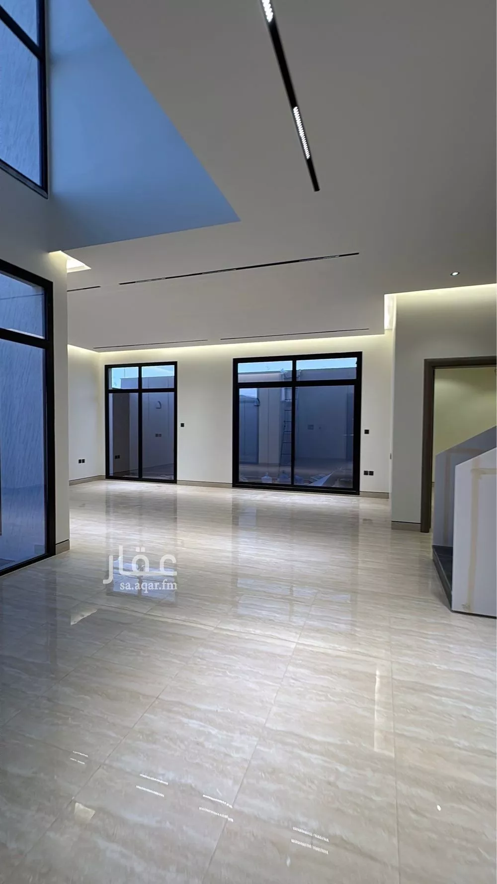 4 bedroom villa in Al Narjis 9