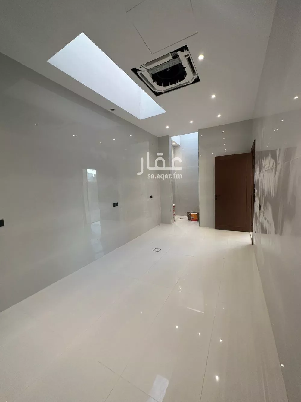 6 bedroom villa in Al Mahdiyyah 3