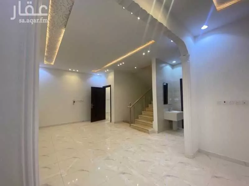فيلا 7 غرف في بدر 3