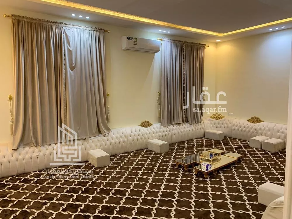 10 bedroom villa in Al Janadriyah 2
