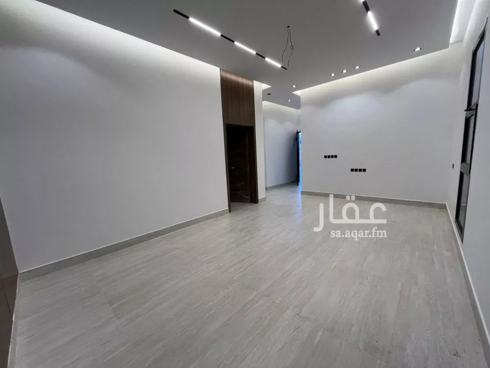 5 bedroom villa in Al Mahdiyyah 13