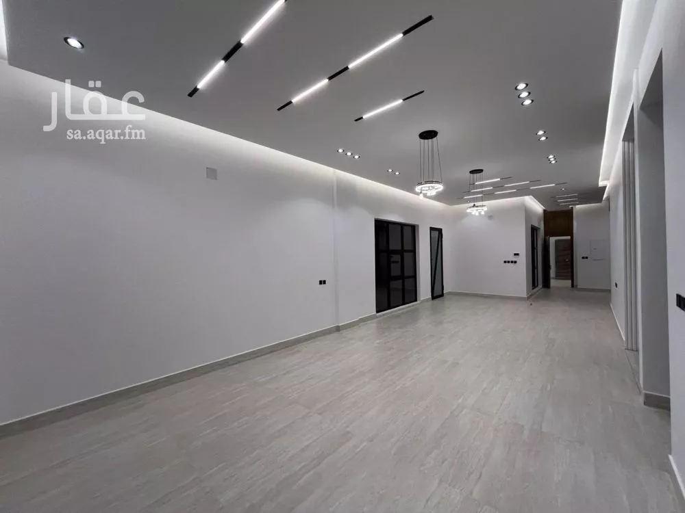 5 bedroom villa in Al Mahdiyyah 9