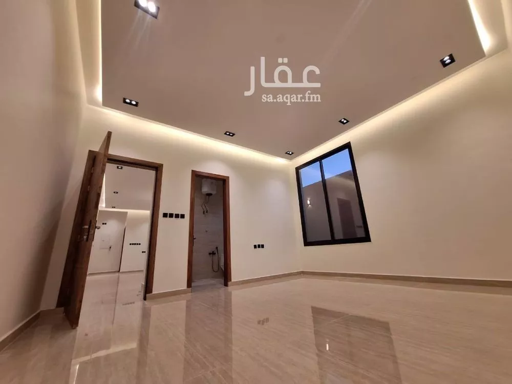فيلا 7 غرف في الشرق 11