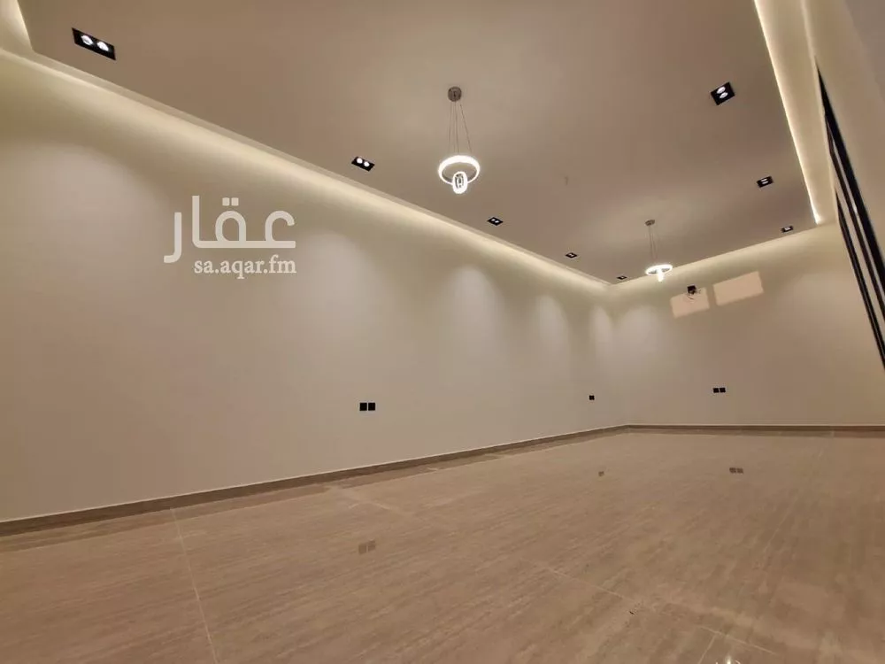فيلا 7 غرف في الشرق 7